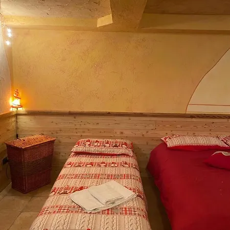 Arianna Trilocale Sises *