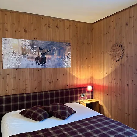 Arianna Trilocale Sises Apartmán *